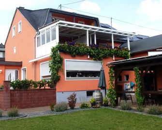 Ferienweingut Rainer Beitzel - Kröv - Gebouw