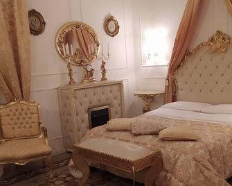 Donna Lucrezia B&b Boutique Hotel Style - Bisceglie - Bedroom