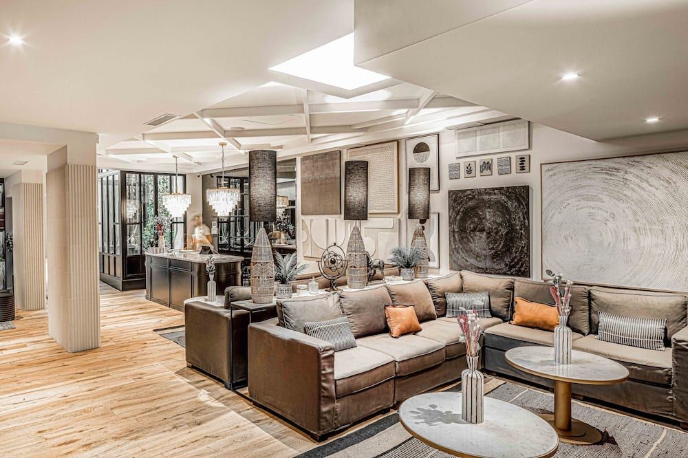 ميزون دو موند أوتل إيه سويتس - لا روشيل فيو بور - لاروشيل - ردهة