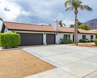 Catalina by AvantStay Fully Remodeled Palm Springs Haven Pool Permit3432 - Palm Springs