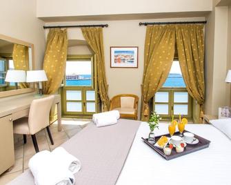 Diogenis Hotel - Ermoupoli - Bedroom