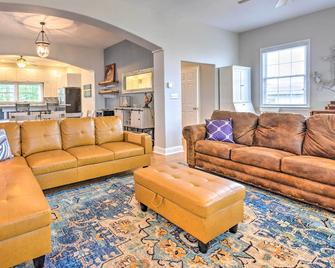 Waterfront!!! The River's Roost On The Patuxent River - Saint Leonard - Living room