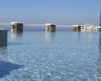 Lemon Tree Houses - Ano Meria - Piscina