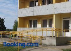 Hostel Dunikas iela 1 - Liepāja - Edificio