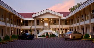 Hotel Agualcas - Managua - Building