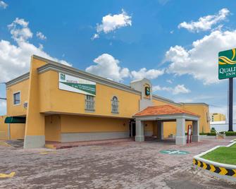 Quality Inn Piedras Negras - Piedras Negras - Gebäude