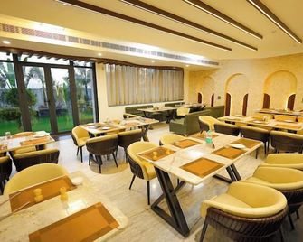 Hotel Kng Grand - Fatehpur Sīkri - Restaurante