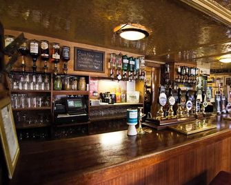 Fisherman's Tavern Hotel - Inn by Greene King Inns - Dundee - Bar