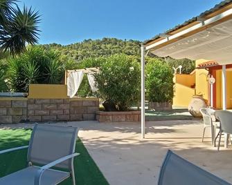 Bed & Breakfast Il Rosmarino - Bosa - Patio