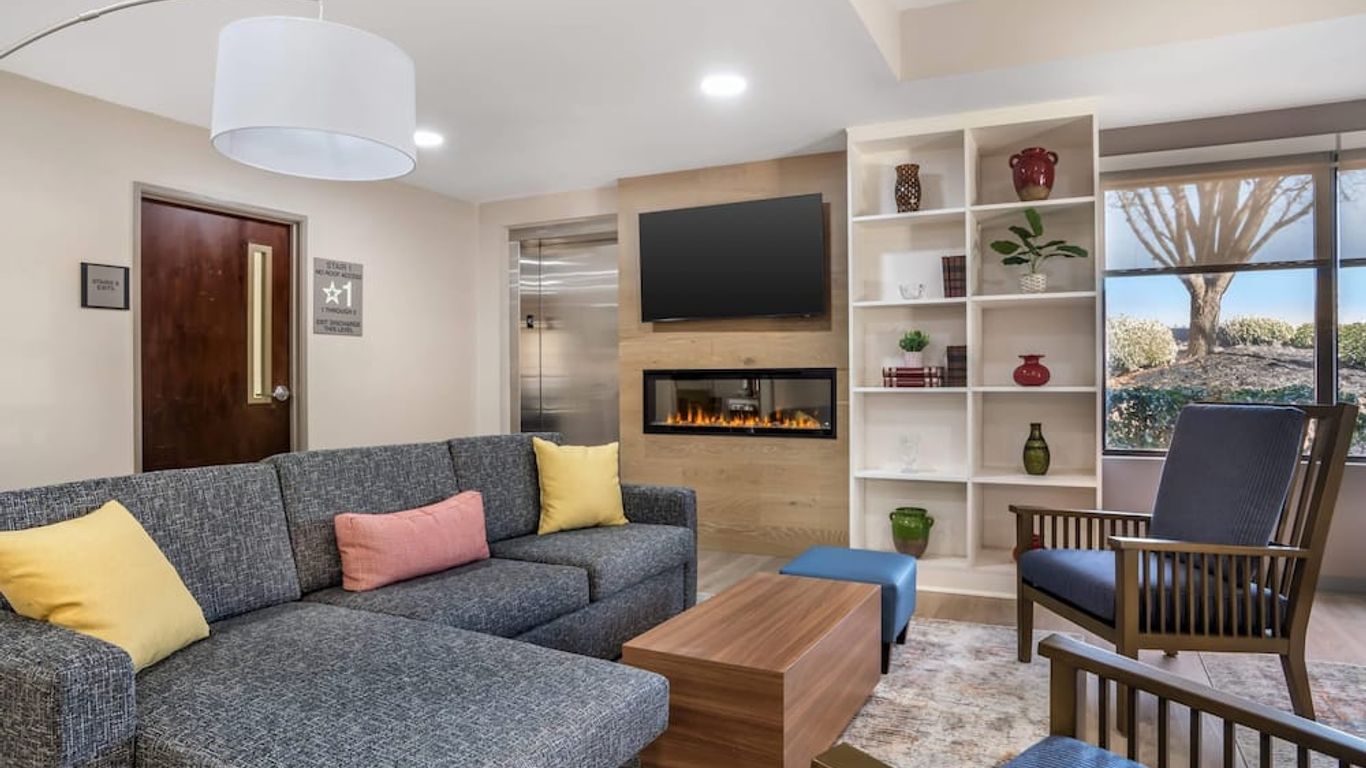 Country Inn & Suites Shelby, NC