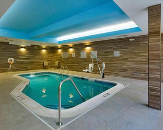 Fairfield Inn and Suites by Marriott Abingdon - Abingdon - Pool