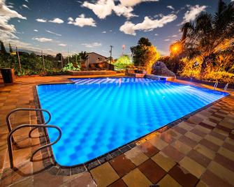 إيكو هوتل لاس بالماس - ارمينيا - حوض السباحة