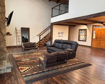 Windrock Cabin On The Hill - Oak Ridge - Sala de estar
