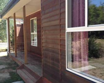 The Cook Cottage - Canberra - Outdoor view
