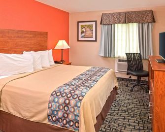 Motel 6 Putnam, CT - Putnam