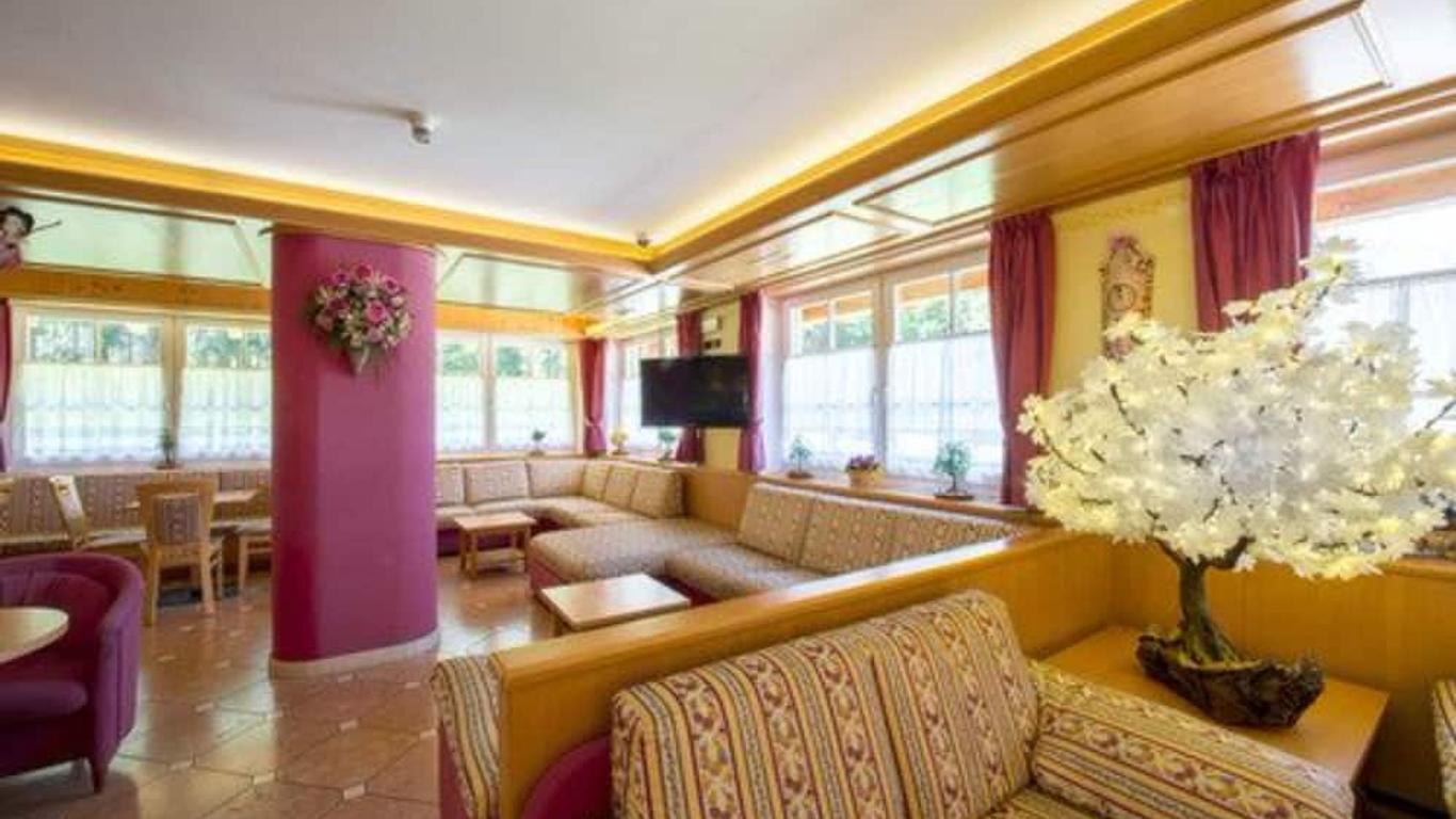 Hotel Villa Rosella