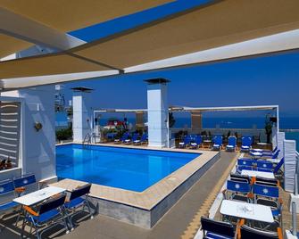 Astir Patras Hotel - Patras - Svømmebasseng
