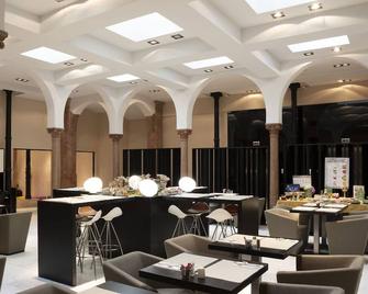 Petit Palace Plaza Malaga - מלאגה - מסעדה