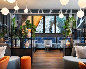 Leonardo Hotel Vienna Hauptbahnhof - Vienna - Lounge