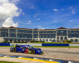 Seven Sebring Raceway Hotel - Sebring - Building
