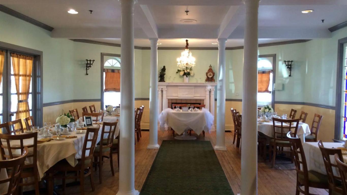 The Grenville Hotel and Restaurant