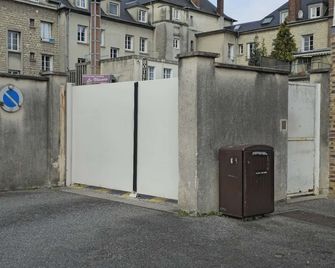 Quiet 24m city-center studio - Compiègne