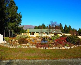 Pinegrove Cottage - Twizel - Outdoors view