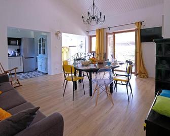 Holiday Home Kipo i Lunja - Медулін - Їдальня