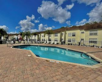 Luxury • Modern • Close2disney • 3bed • 2bath - Kissimmee - Pool