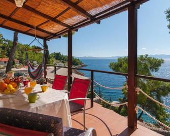 Holiday Home Gdinj With Sea View I - Gdinj - Balcony