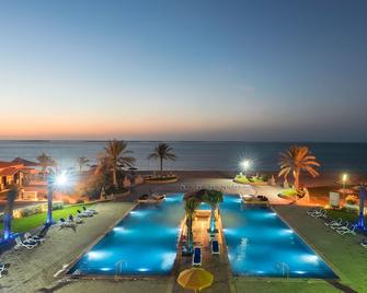 Barracuda Beach Resort - Umm Al Qaiwain - Piscina