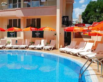 Italia Hotel - Nesebyr - Basen