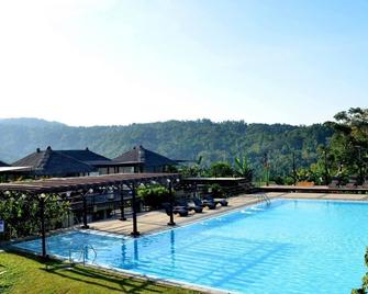 The Duyan House at Sinagtala Resort - Balanga - Pool