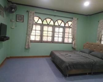 Baanapa Erawan - Ban Tha Thong Mon - Habitación
