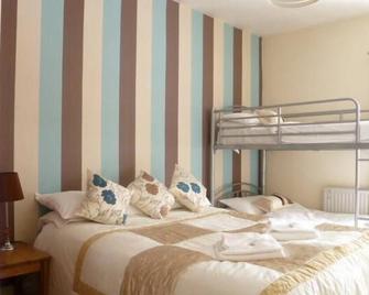 Belle Vue Hotel - Llanwrtyd Wells - Bedroom