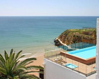 Rocamar Exclusive Hotel & Spa - Albufeira - Alberca