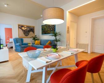 App110 - Merano - Comedor