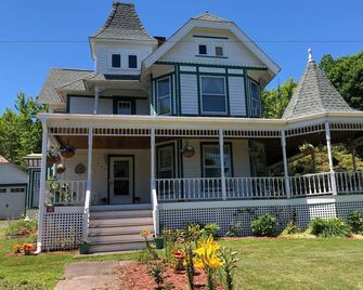 Antique Rose Inn Windham - Windham - Gebäude