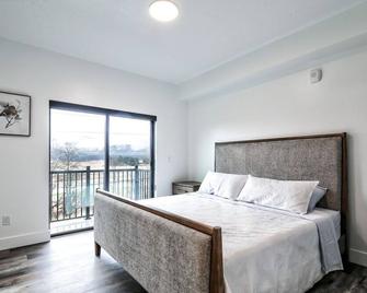 Cozy Luxury Close to Downtown 204 - Juneau - Bedroom