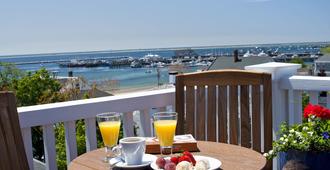 Benchmark Inn - Provincetown - Beach