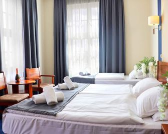 Hotel Piast - Wrocław - Bedroom
