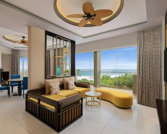 Sheraton Kosgoda Turtle Beach Resort - Kosgoda - Living room