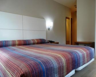 Hostal Penalty - Valencia - Bedroom