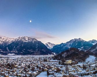 Balmers Hostel - Interlaken - Außenansicht