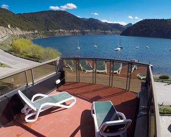 Valldemossa Apart Hotel - Сан Мартін Де Лос Андес - Балкон