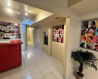 Casa Hollywood - Matamoros - Front desk