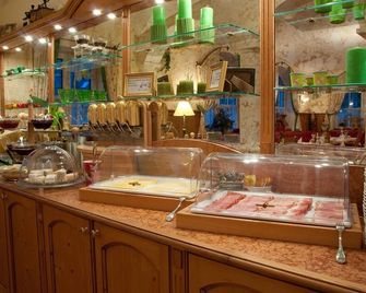 Hotel-Pension Wagnermigl - Kuchl - Buffet