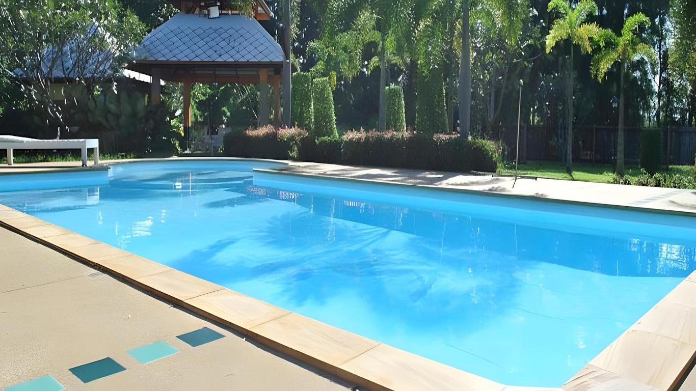 Cha-am Fishing Inn and Resort