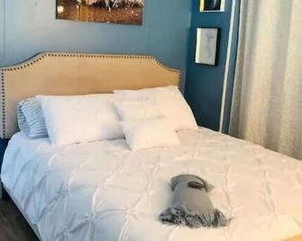 Beautiful Oceanview Retreat 2 Bedroom Home - Port Hadlock - Schlafzimmer