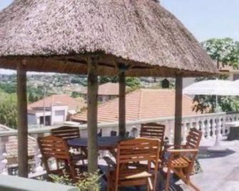 The Troll and Tulip Bed and Breakfast - Durban - Pool
